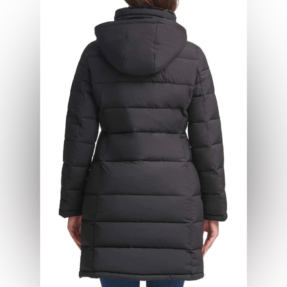 Women’s Andrew Marc Black Winter Coat
New without tags size XXL - Picture 2 of 8